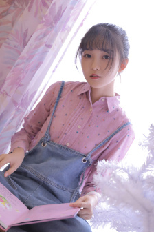 年轻的女同学2